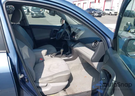 2012 Toyota Rav4 из США, поврежденный, VIN 2T3KF4DV4CW119092